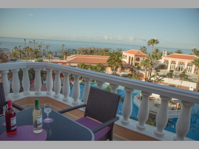 Duplex for sale in Tenerife Royal Gardens, Playa de Las Americas